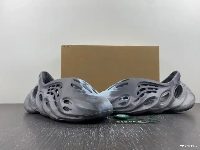 hype Adidas MX Granite IE4931 Foam Yeezy RNR 0324